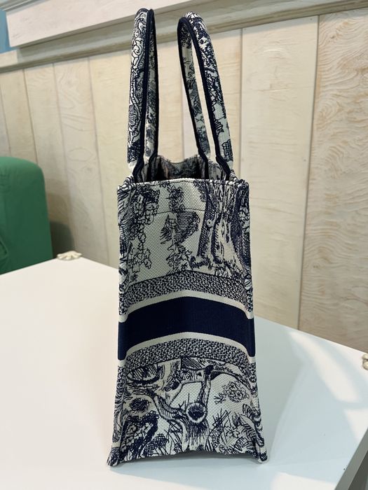 Dior Book Tote сумка
