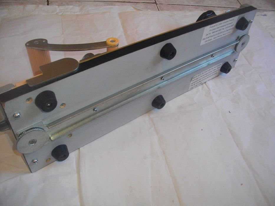 Ел. Длето Шабър BOSCH Ел.Поялник 150W Ролков нож хартия