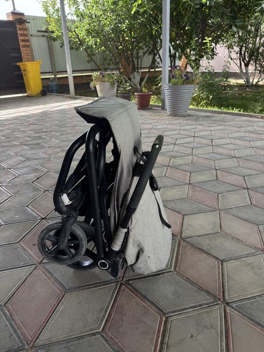 Коляска прогулочная Cybex