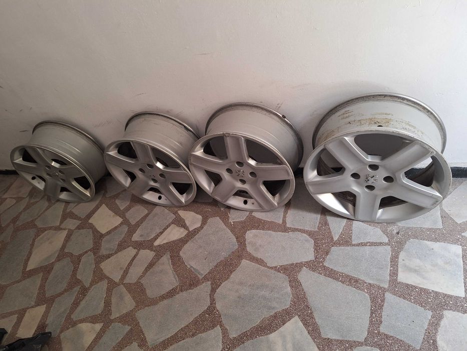 Алуминиеви джанти 17 "