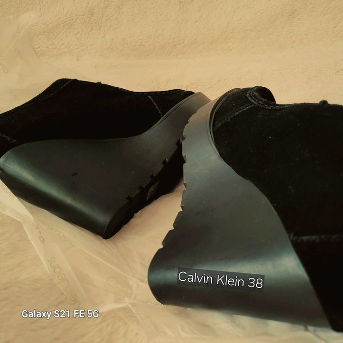 Ghete Calvin Klein 38