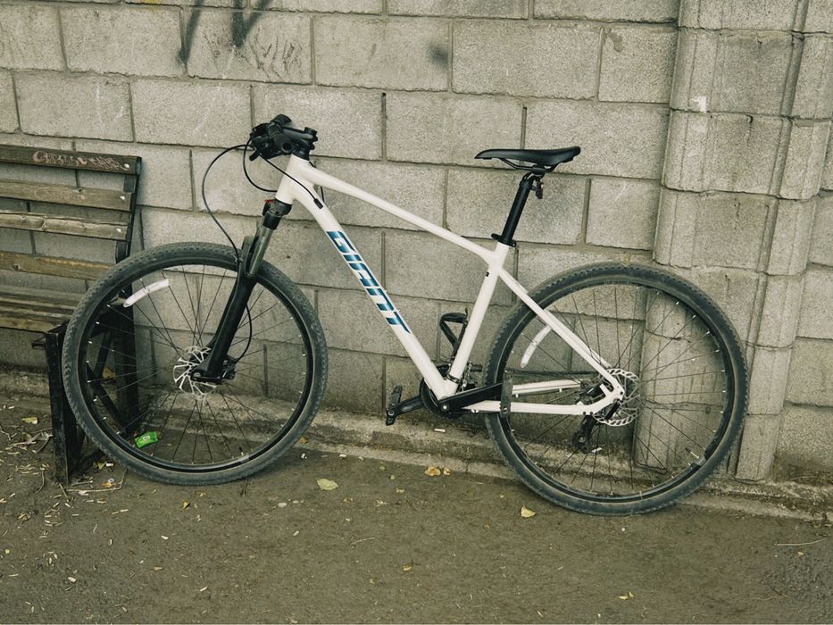 Велосипед giant atx810