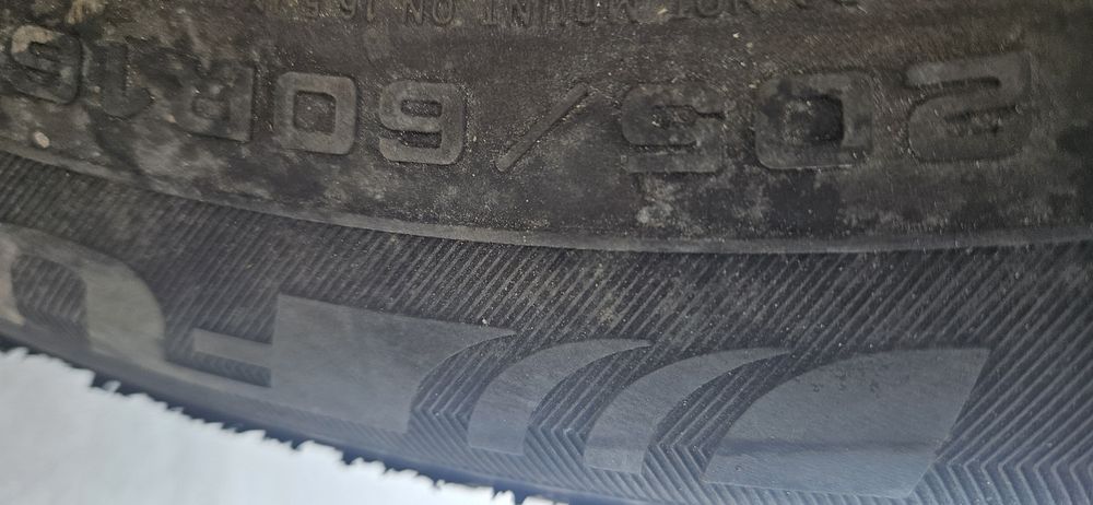 205/60/16 fulda  6.41mm 4 броя зимни гуми