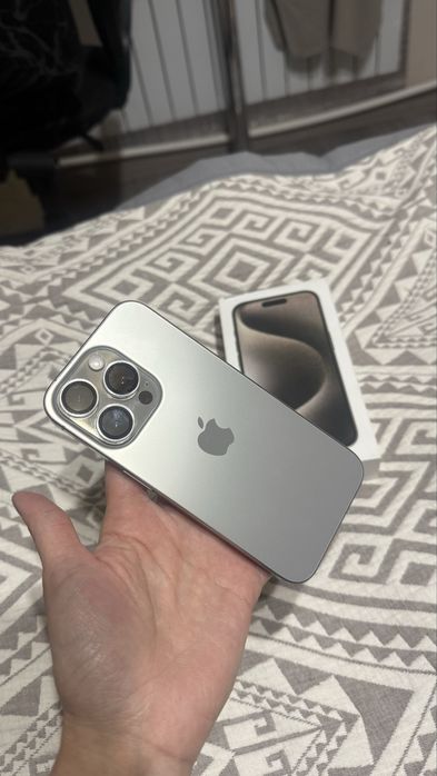 Идеальный  Iphone 15 pro 256