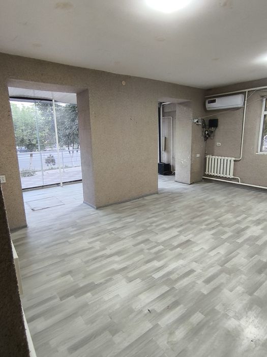 Бурчакда жойлашган 53 кв.м тижорат биноси ижарага берилади, Урганч