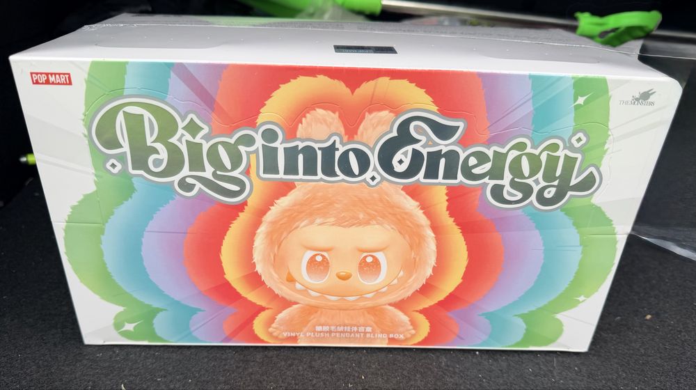 LABUBU - Big into Energy