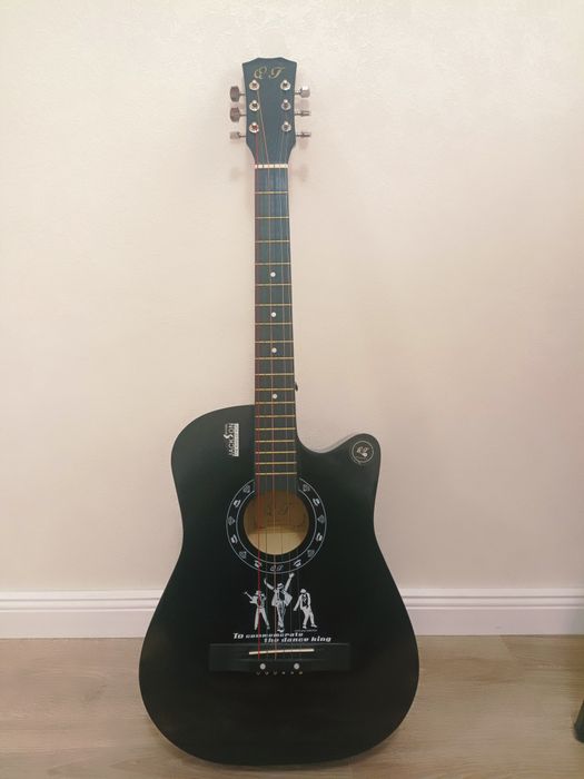 Чёрная гитара гарантия есть