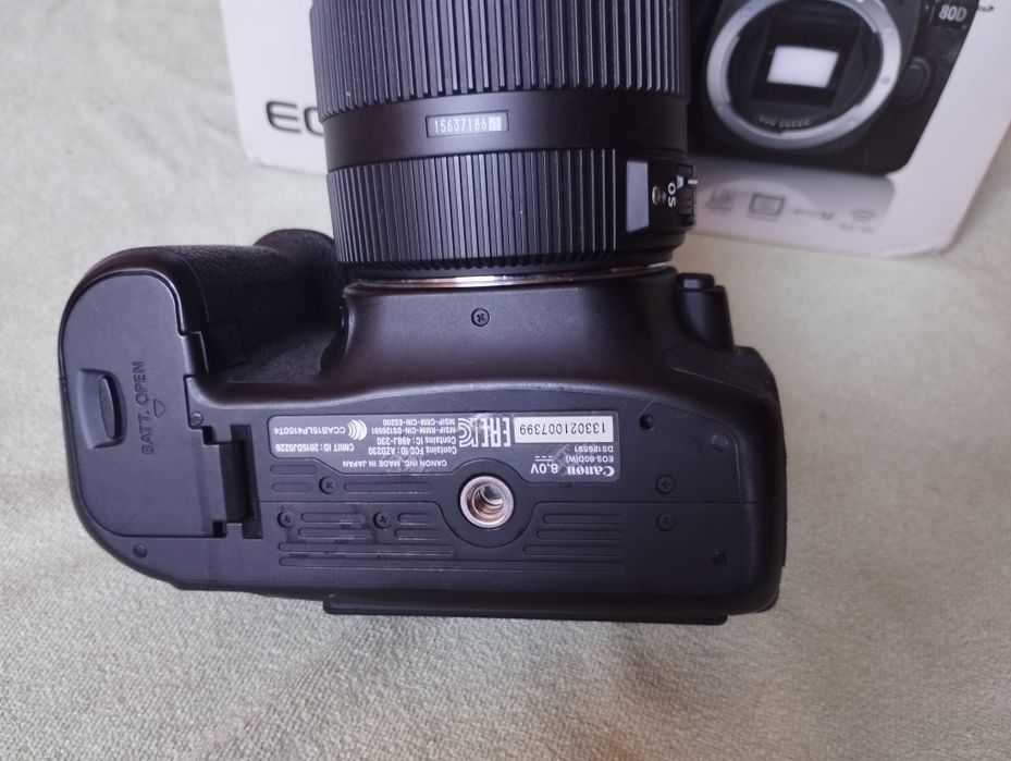 Canon 80D cu obiectiv Sigma 17-50 f2.8