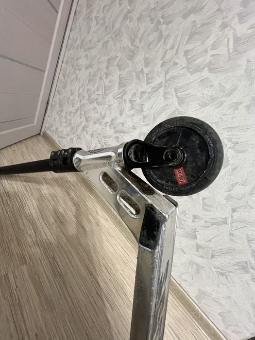 Трюковой самокат custom