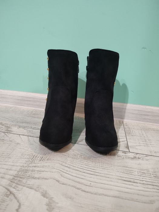 Дамски черни боти велур - нови