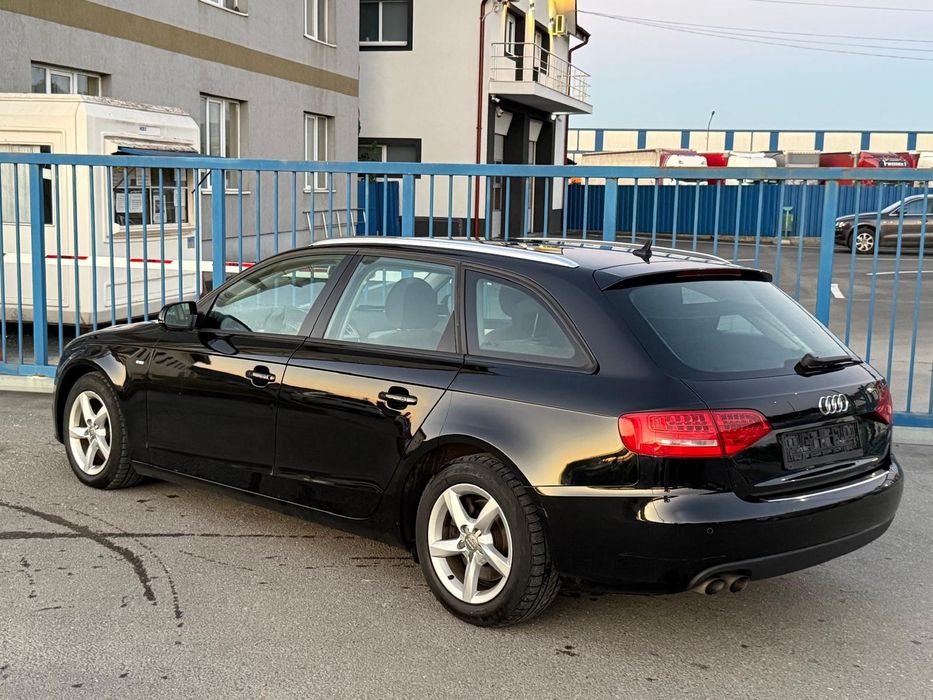 Audi A4 2011 2.0d b8