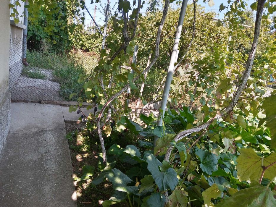 Къща.2-ри етаж в Град Генерал Тошево.