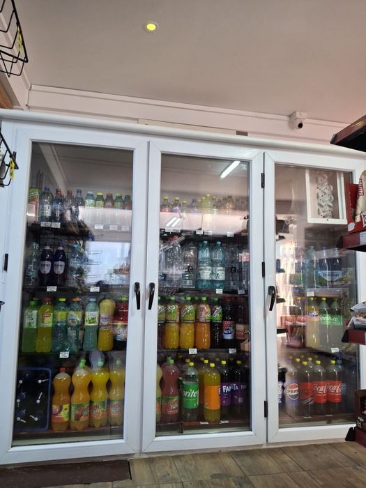 Magazin alimentar de vanzare