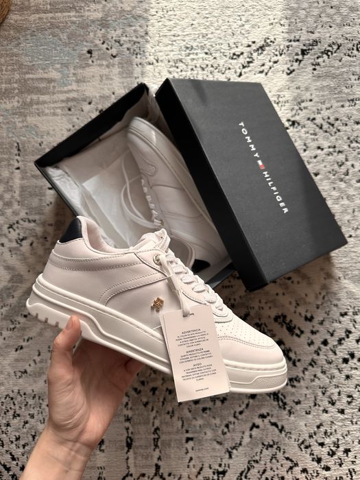 Tommy Hilfiger кроссовки