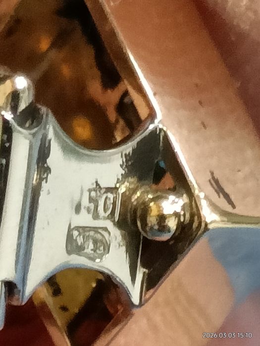 Vind cercei art deco din aur 18kt cu safir si diamante