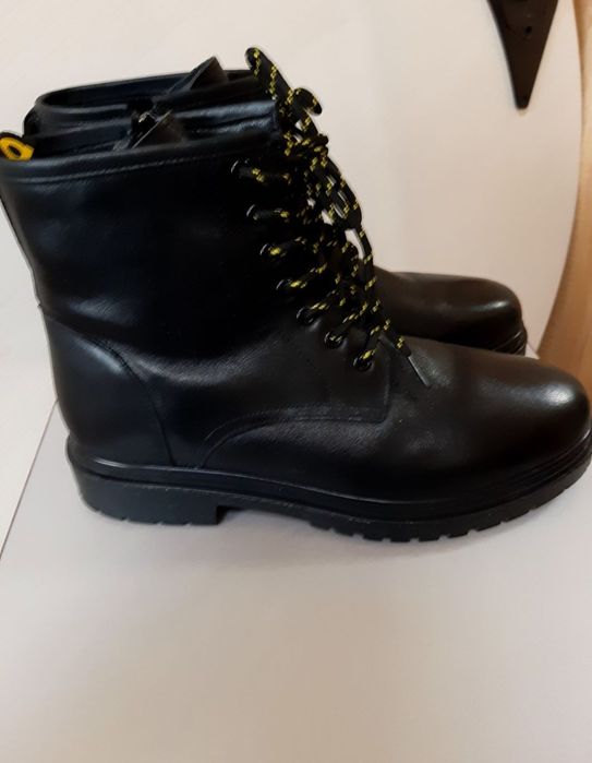 Новые кожаные сапоги 41 р