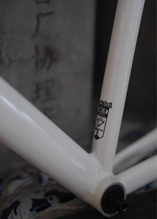 Продаю раму cohesion 049