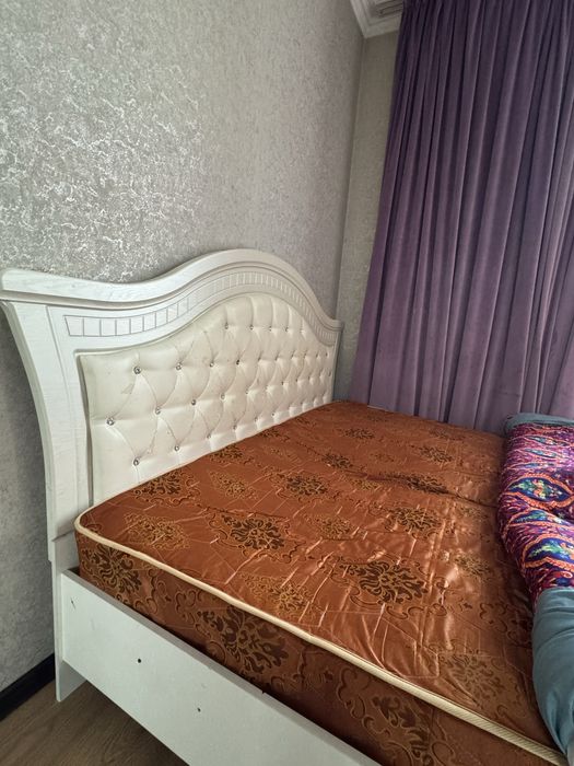 Продам Спальный гарнитур комплект