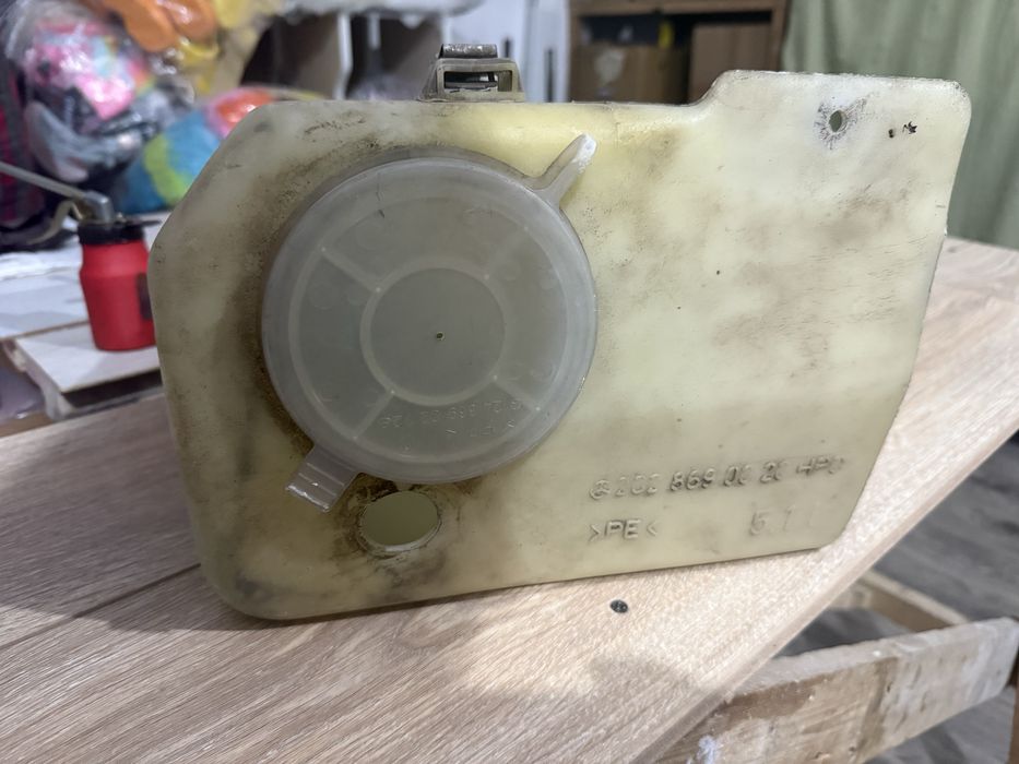 Бочок омывателя w202 мерс цешка