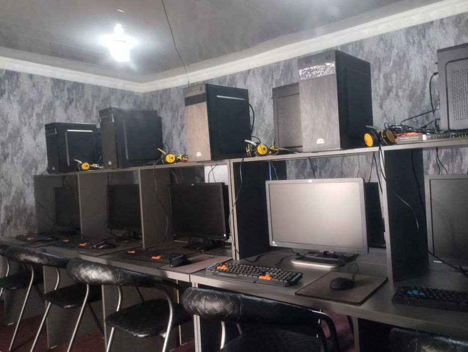 Копютери прадаётся срочно