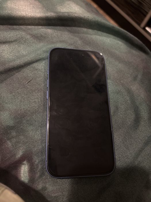 Iphone 16  95% baterie