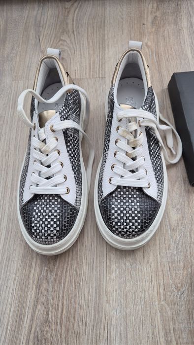 Обувки от естествена кожа GiAnni