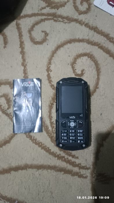 Телефон  Vigor N1