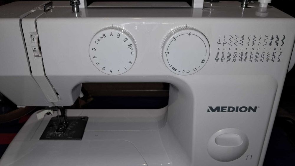 Mașină de cusut Medion