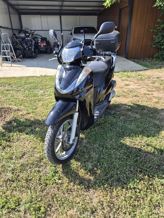 Скутер Honda sh 300  Хонда