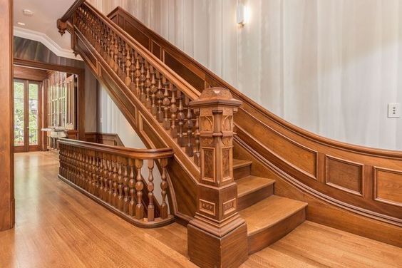 Принимаем лестницы на заказ