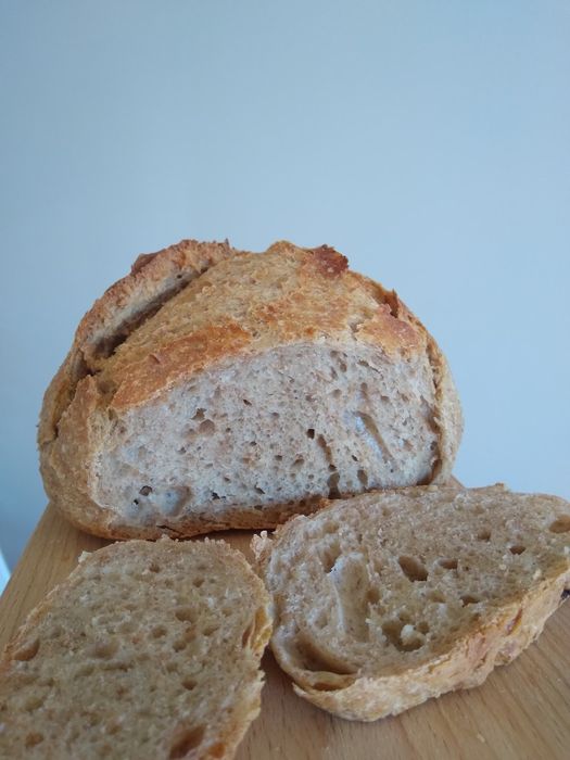 Paine cu maia de casa