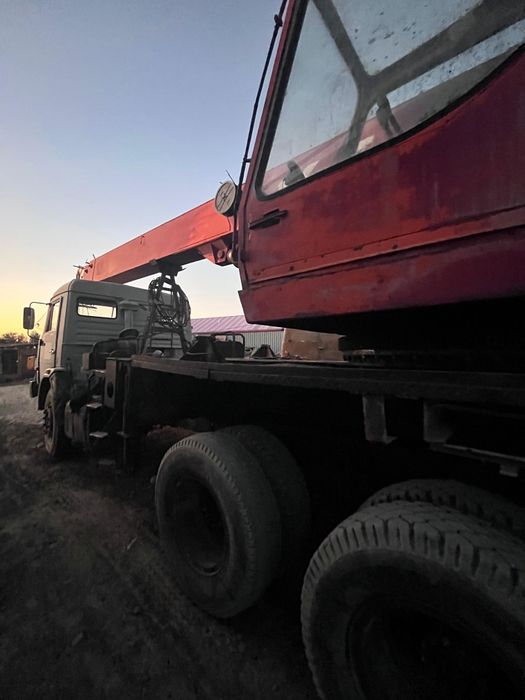 16 тонналык кран сатылады.