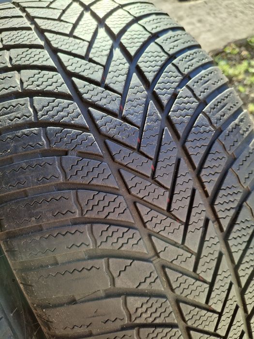 2 Anvelope de iarnă 255 55 r18 Bridgestone