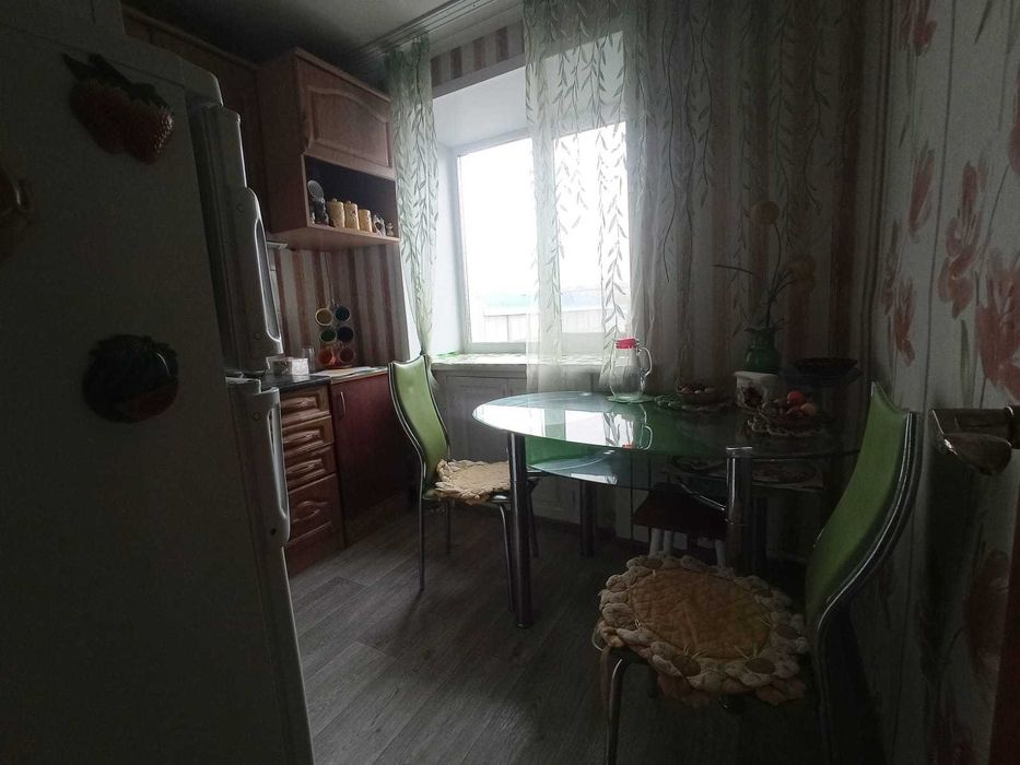 Продам 3х ком квартиру . центр