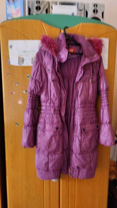 Продам пальто бордовое