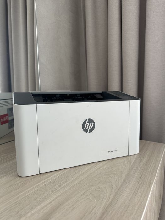 Принтер hp 107a в отличном состоянии