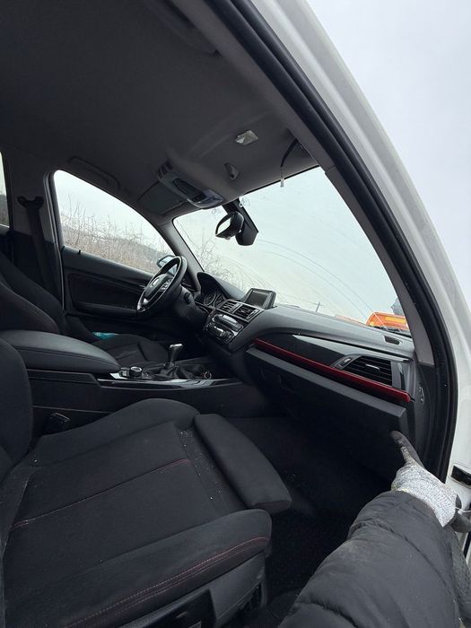 Piese bmw F20 F21 118I benzină motor N13 cutie manuală volan pe stanga far faruri cu xenon bi-xenon culoare alb alpinweiss 3 cod 300 pachet M s