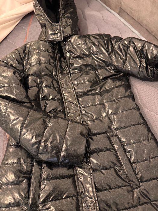 Guess яке момиче