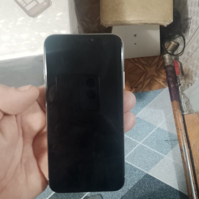 Продам айфон Х 256 г