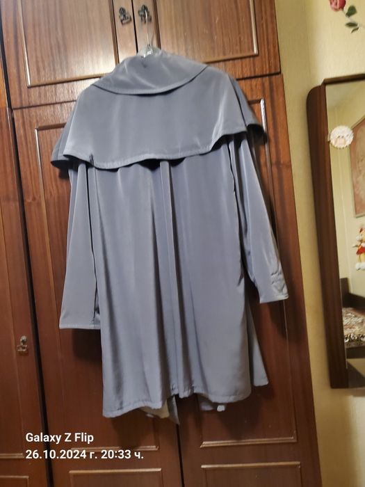 Шлифер размер L сив!