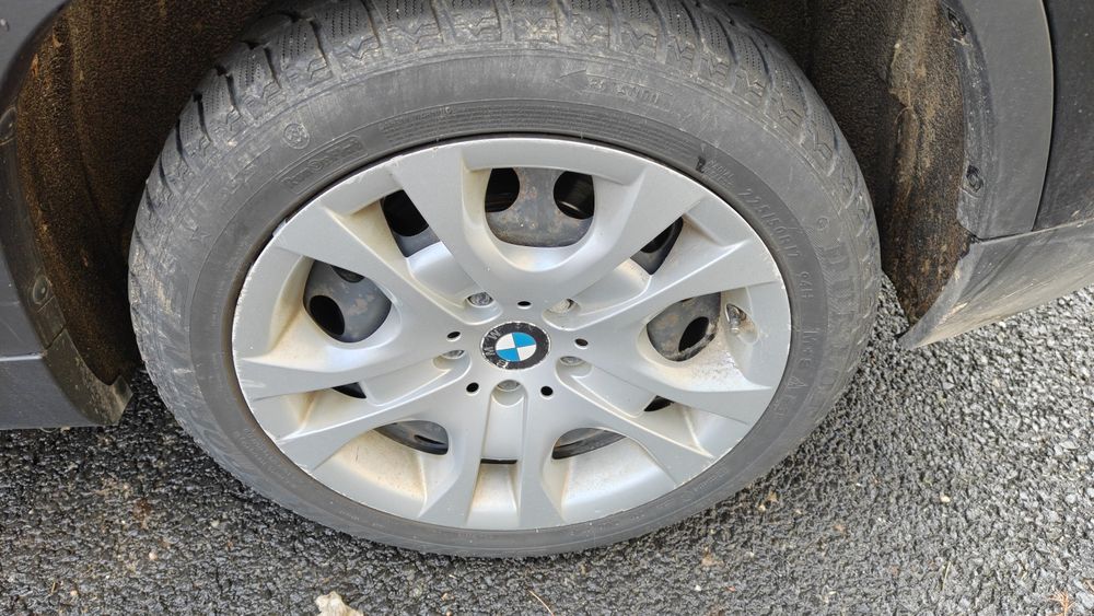 Jante oțel cu capace originale BMW X1