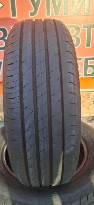 2бр. 215/65/17 Goodyear 6.8mm грайфер ,дот 23г. Безплатен монтаж