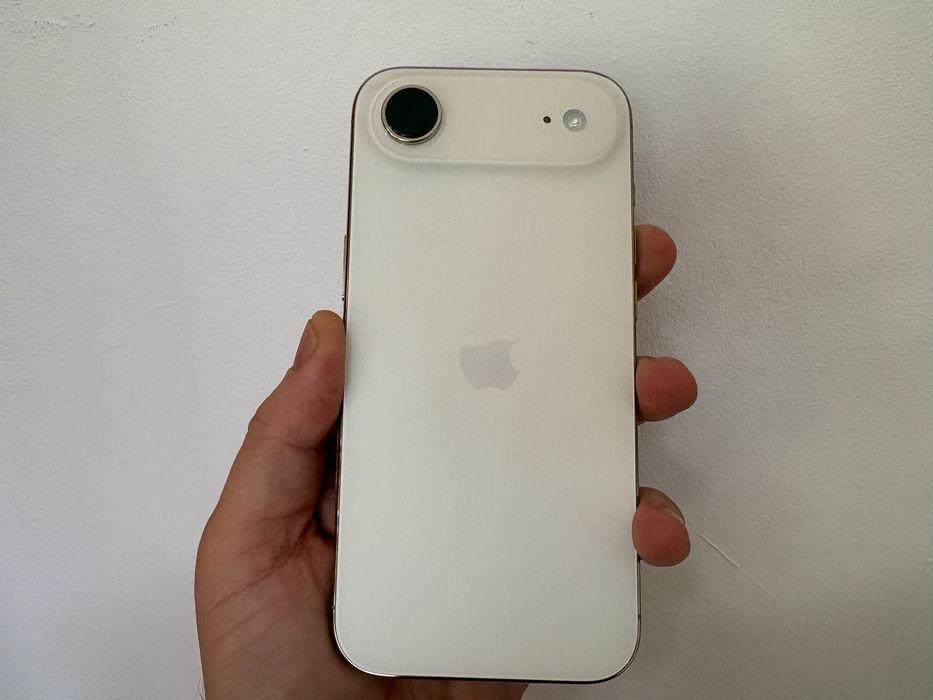 iPhone 17 Air, 1TB, Light Gold, la cutie