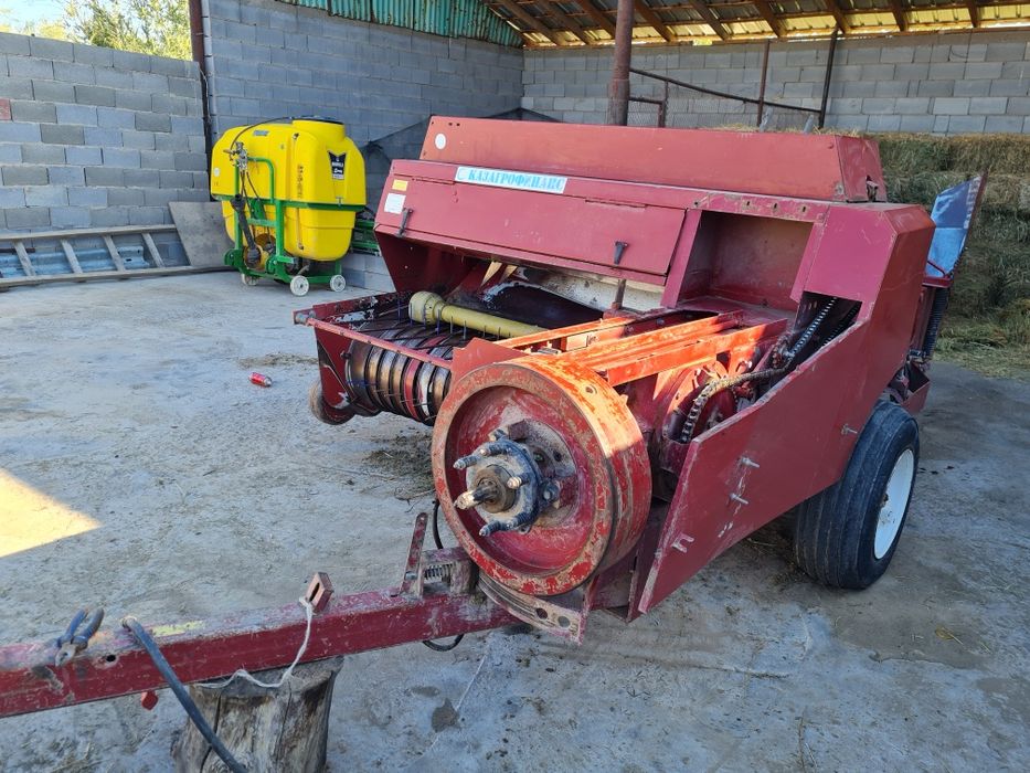 Пресс подборщик тукан 1600