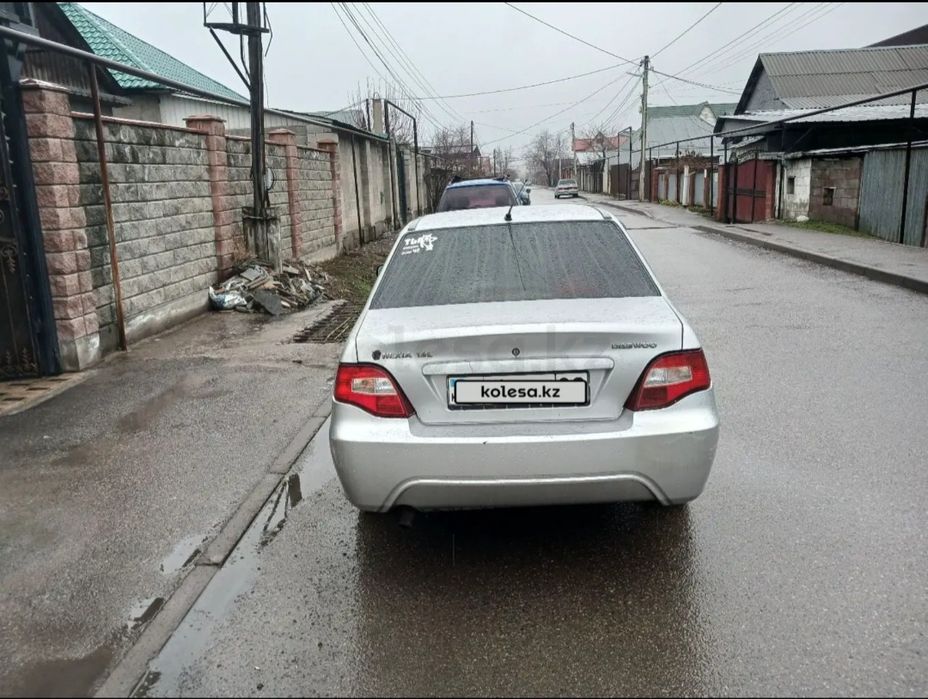 600 000    нексия  1,6 2011ж