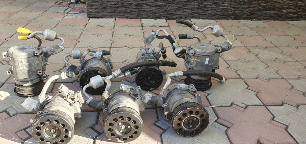 Компрессор кондиционера на лексус RX300.