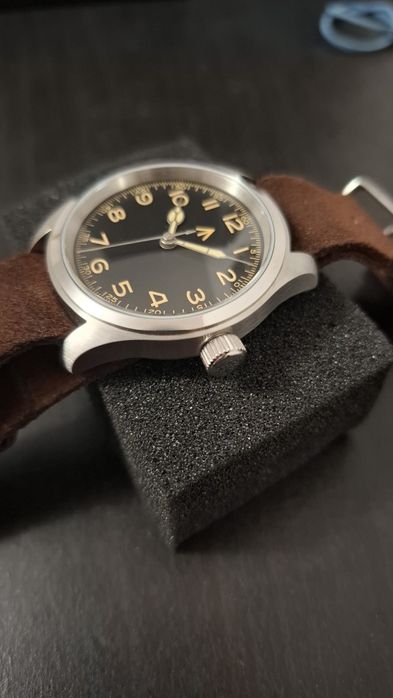 Militado Murph, 38 mm, 316L, safir