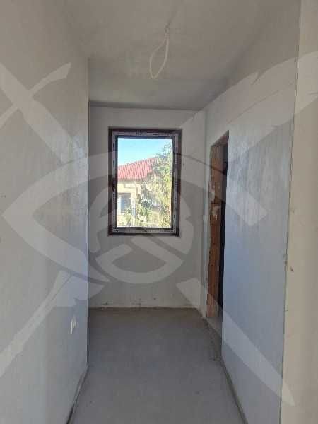 Продава се Двустаен апартамент в Пловдив, Прослав - 72 кв.м за 750 €/кв.м - Снимка #2