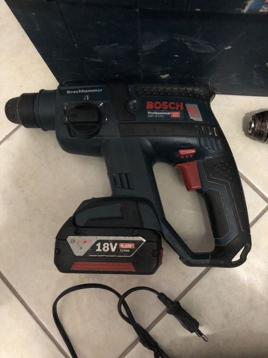 Set filetanta si bormasina Bosch