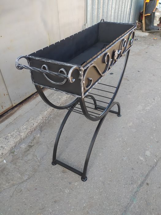 Продам мангал на 15 шампуров.